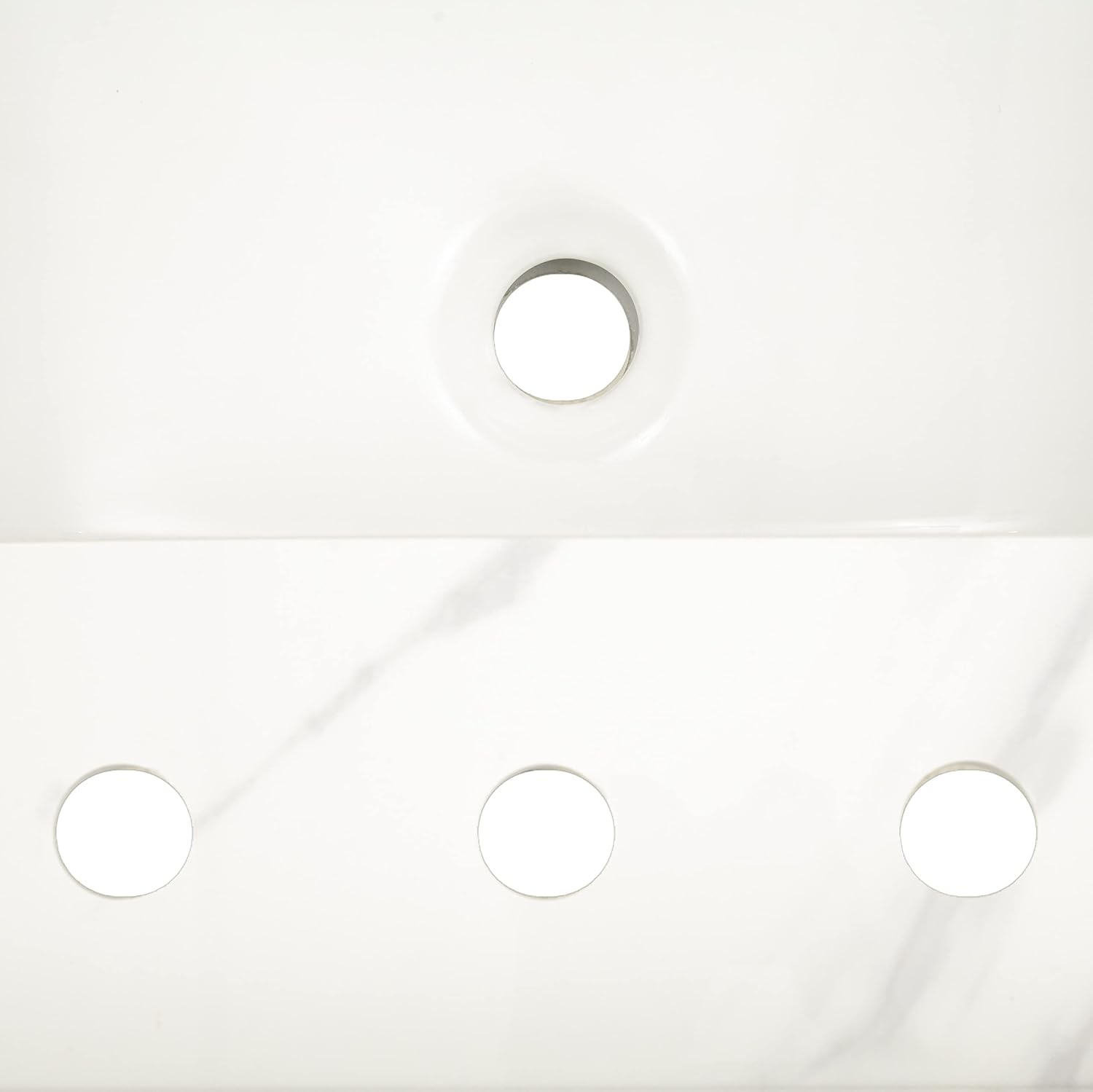 MSI Calacatta Lumas Vanity Top with Under Mount Rectangle Single Bowl Ceramic Sink, Engineered Marble Stone, 4' CC Faucet Holes, 61'X22'