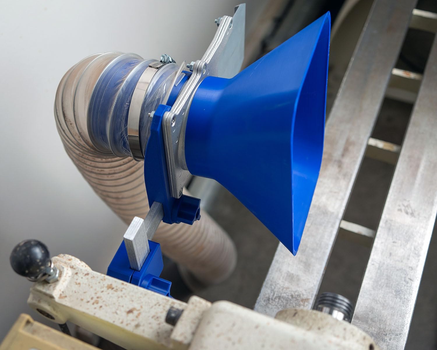 Simple Dust Collection System for Split-Bed Wood Lathe (Fits 4' Tubing, Powermatic 3520 C Lathe)