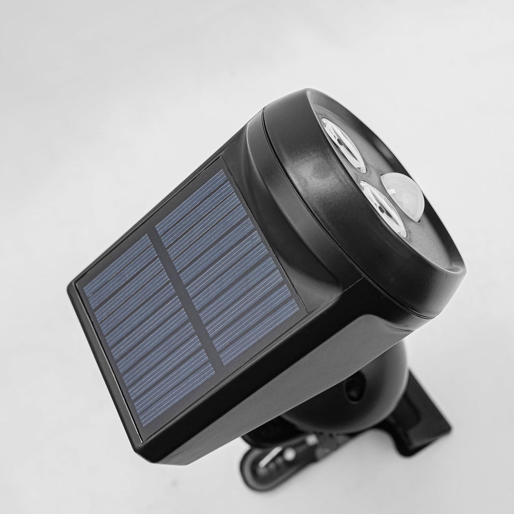 3Pcs Clamp Mount Outdoor Indoor 3W Spotlight Solar Power Waterproof Motion Sensor Clip Type Lamp Adjustable Angle Simple Design Clip to Garden Yard Fence Balcony