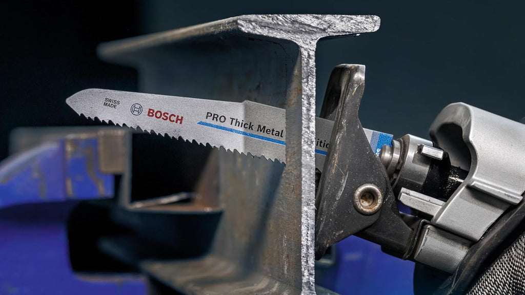 Bosch 100x PRO Thick Metal S1130CF Demolition Reciprocating Saw Blade (for Metal Pipes and Profiles, Non-Ferrous Metals, Length 225 mm, Professional Accessory Reciprocating Saw)