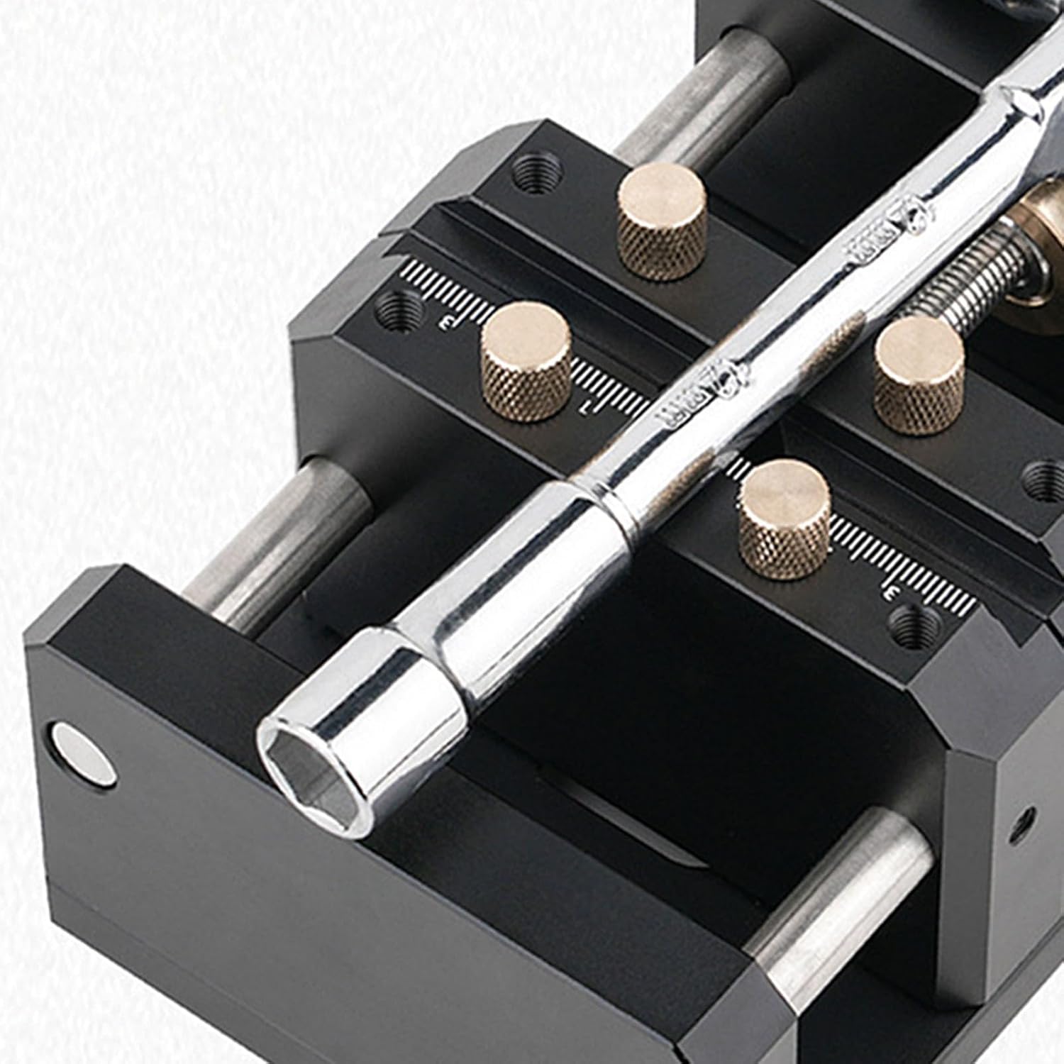 Self Centering Drill Vise, Multi Purpose Woodworking Vise, Portable Aluminum alloy Vice, Centering Hole Puncher Tool with Handle