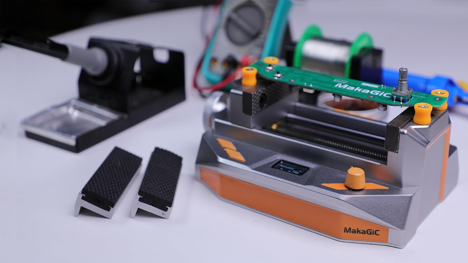 Smart Vise – Desktop Mini Vise for Soldering, Crafts, DIY Projects – Adjustable Grip, Ideal for Electronics and Small Repairs