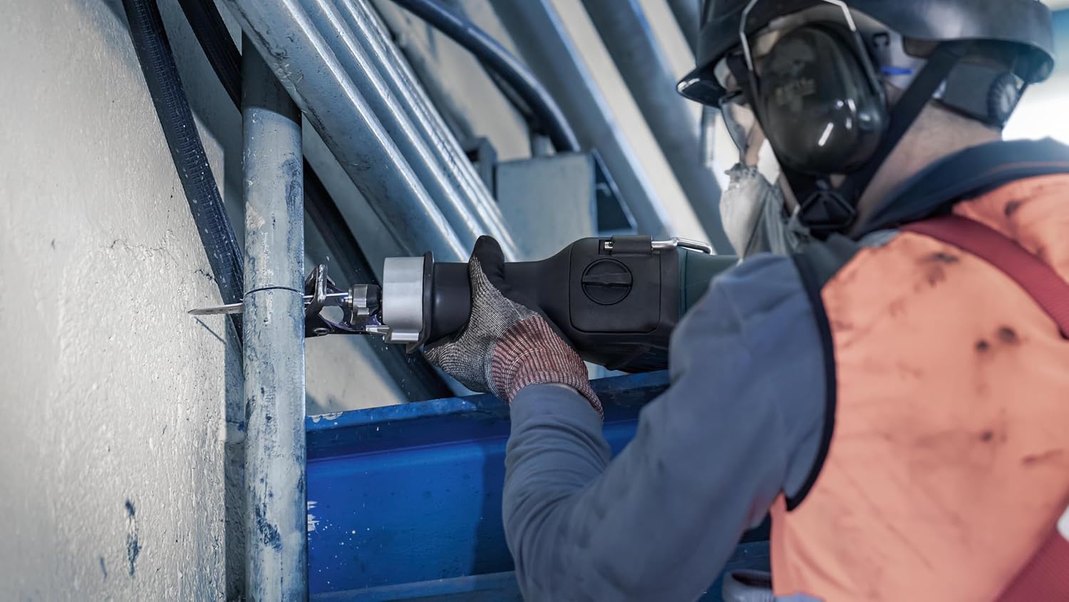 Bosch 100x PRO Thick Metal S1130CF Demolition Reciprocating Saw Blade (for Metal Pipes and Profiles, Non-Ferrous Metals, Length 225 mm, Professional Accessory Reciprocating Saw)