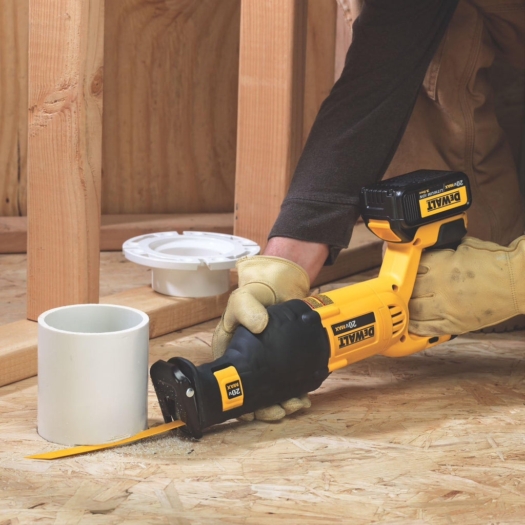 DEWALT DCS380L1 20-Volt MAX Li-Ion 3.0 Ah Reciprocating Saw Kit
