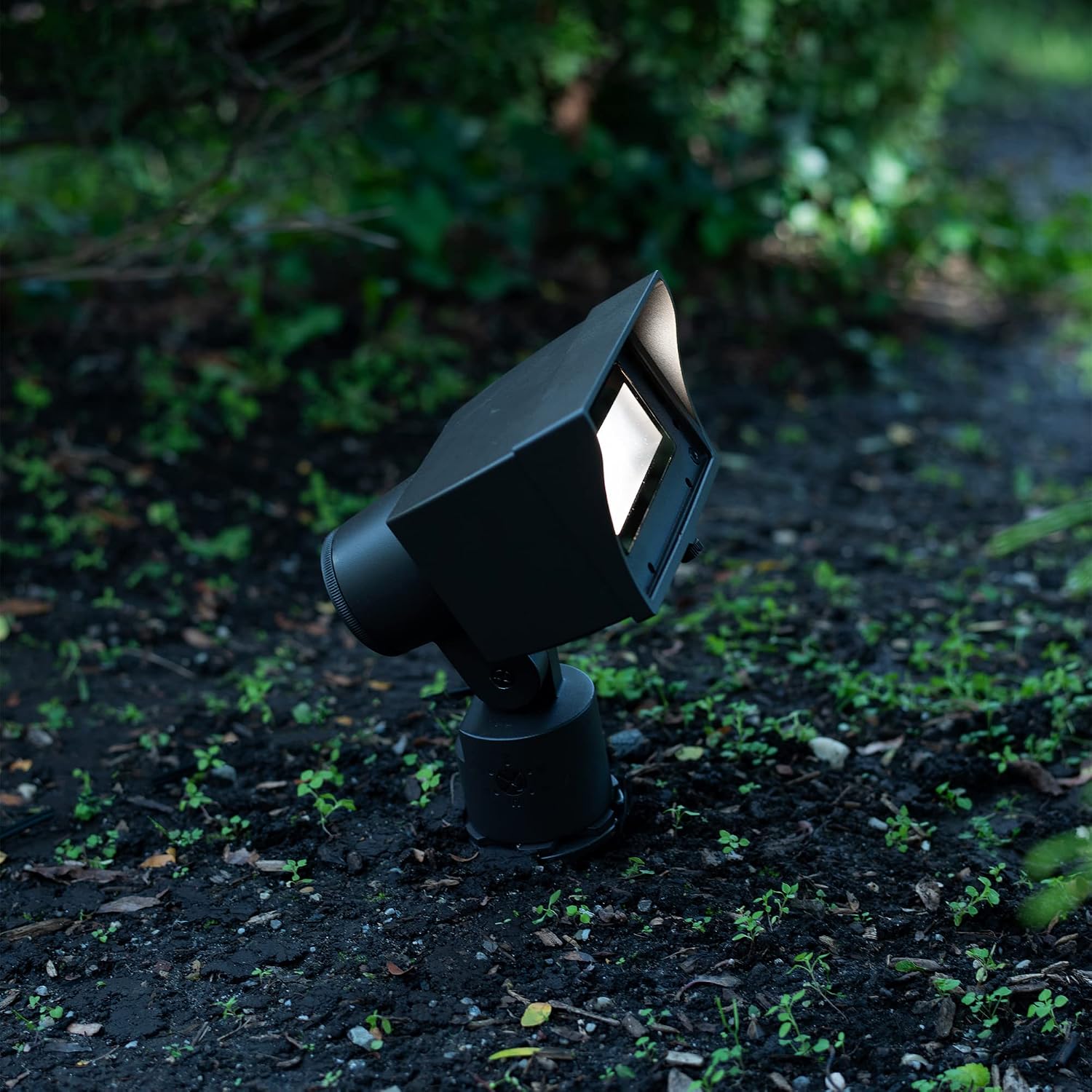 WAC Landscape Lighting, Wall Wash Light LED 120V with Adjustable Beam Angle and Integral Brightness Control 3000K in Bronze