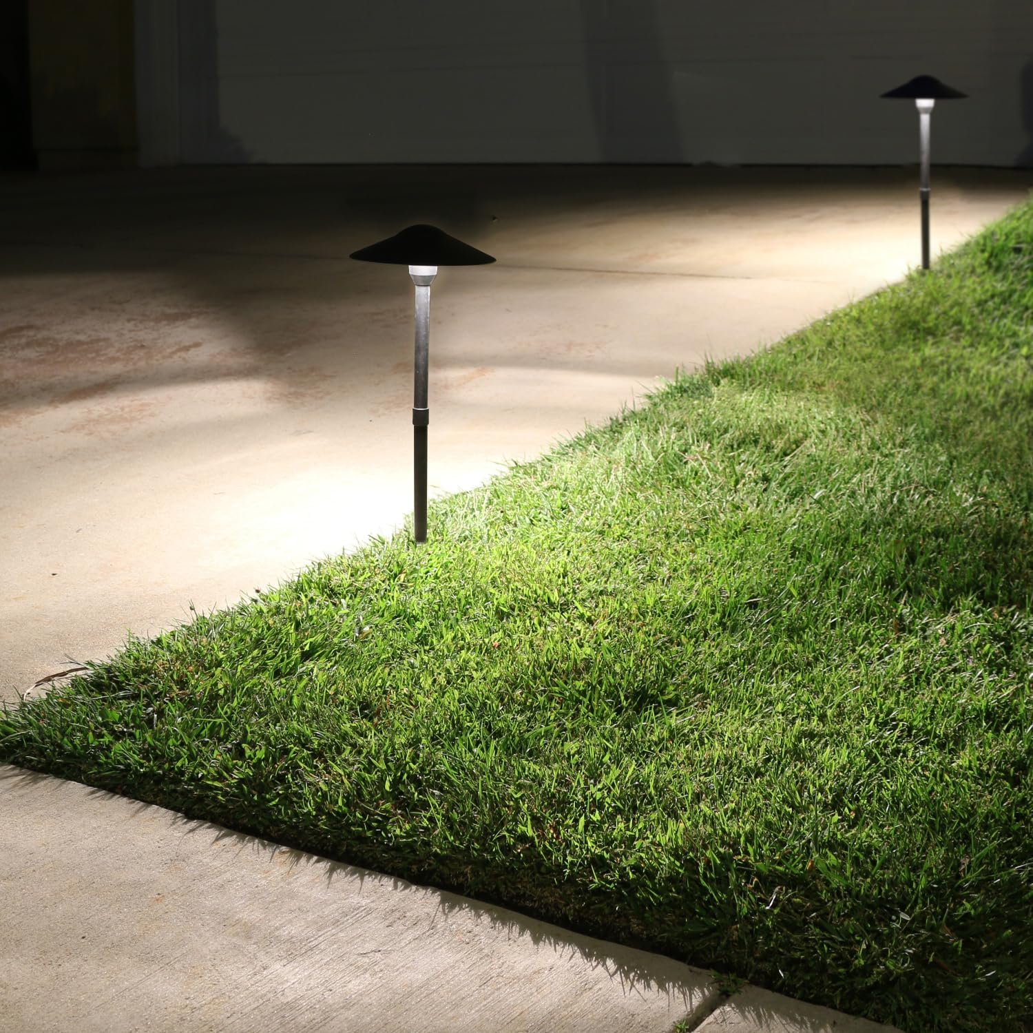 Lumina Lighting® 3W Landscape Lighting 12V Landscape Lights Low Voltage Landscape Path Lights Warm White Waterproof Outdoor Replaceable G4 LED Bulb for Garden Pathway Lawn Yard (Black, 8-Pack)