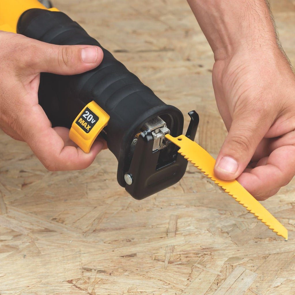 DEWALT DCS380L1 20-Volt MAX Li-Ion 3.0 Ah Reciprocating Saw Kit