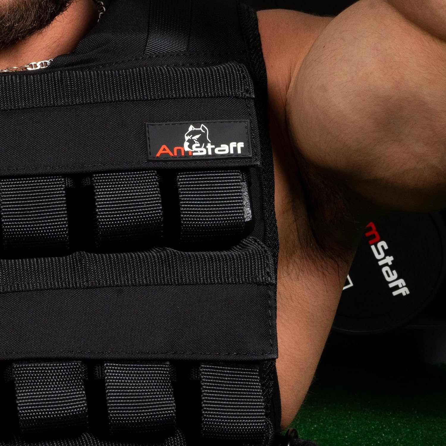 Amstaff Adjustable Weighted Vest with Iron Blocks - Weight Vests for Men & Women - Versatile Wearable Weighted Vest for Fitness Workouts, Strength and Endurance Training, Running, Crossfit