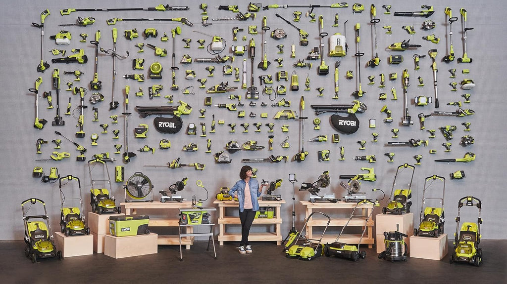 RYOBI - Reciprocating Saw 18V ONE+ (without Battery or Charger) - Blade Stroke 22 mm - Cutting Capacity 18 cm - Adjustable Shoe, Gripzone Grip, Anti-Vibration - Blade Change without Tool - RRS1801M