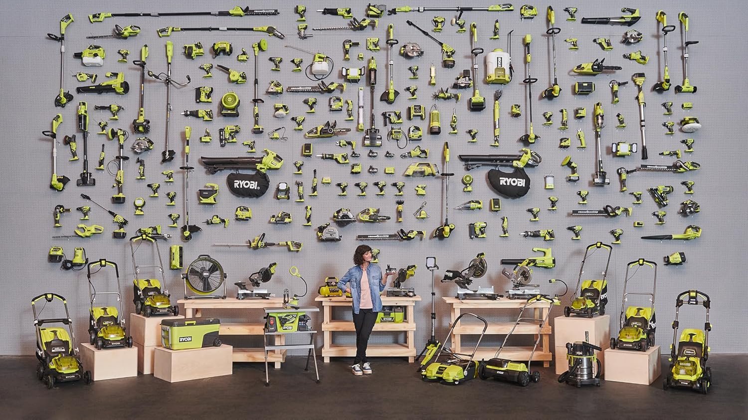 RYOBI - Reciprocating Saw 18V ONE+ (without Battery or Charger) - Blade Stroke 22 mm - Cutting Capacity 18 cm - Adjustable Shoe, Gripzone Grip, Anti-Vibration - Blade Change without Tool - RRS1801M